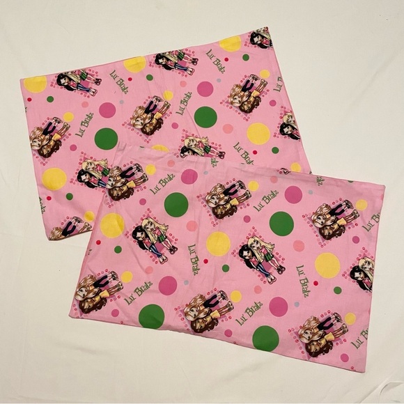 Lil Bratz Pillowcases Homemade 21” x 13” Pillow Cases Lot of 2 - Picture 1 of 16